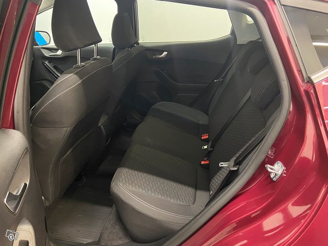 Ford FIESTA 16