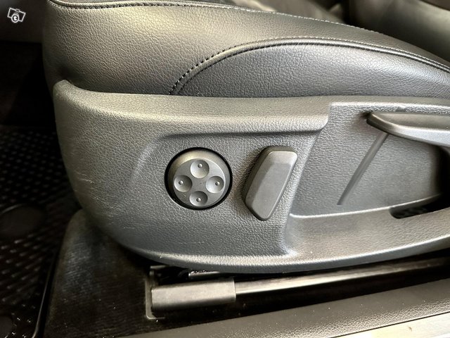 Volkswagen Passat 16