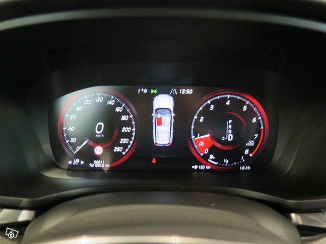 VOLVO V60 13