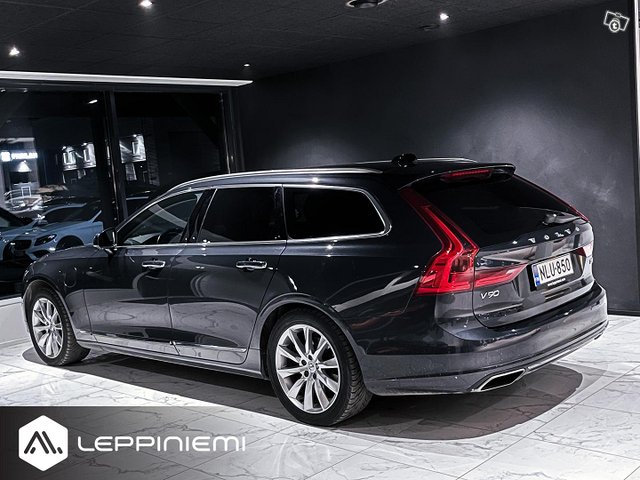 Volvo V90 9