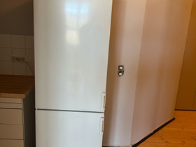 Boch jääkaappipakastin, Jääkaapit ja pakastimet, Kodinkoneet, Helsinki, Tori.fi Boch jääkaappipakastin, Jääkaapit ja pakastimet, Kodinkoneet, Helsinki, Tori.fi