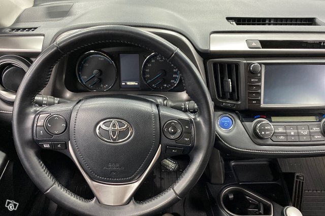 Toyota RAV4 14