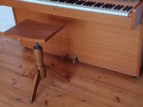 Hellassa piano, Pianot, urut ja koskettimet, Musiikki ja soittimet, Juva, Tori.fi Hellassa piano, Pianot, urut ja koskettimet, Musiikki ja soittimet, Juva, Tori.fi