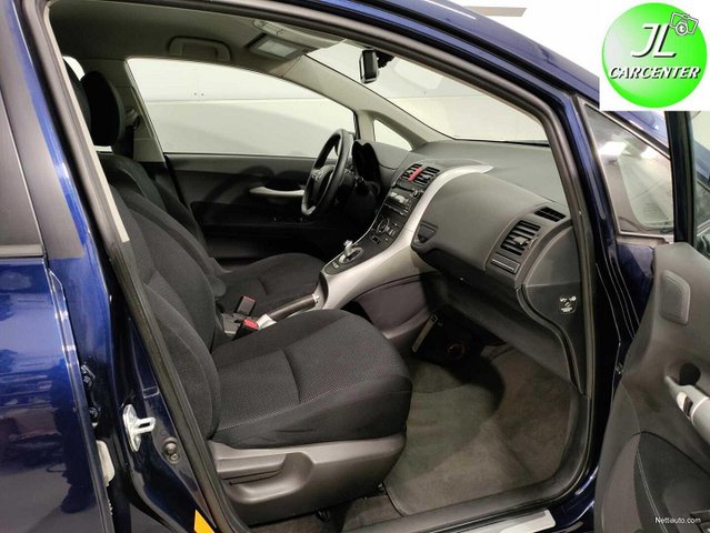 Toyota Auris 10