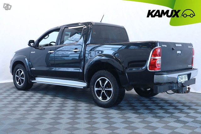 Toyota Hilux 9