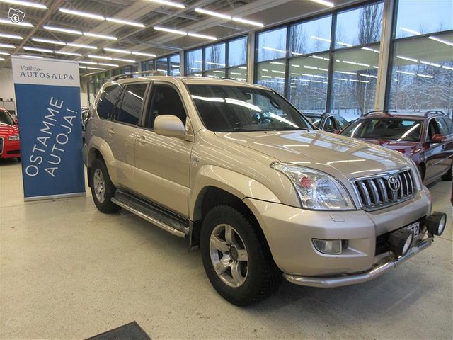 TOYOTA Land Cruiser 10