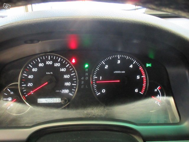 TOYOTA Land Cruiser 20