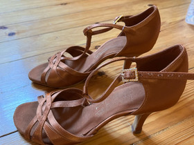 International Dance shoes -merkin tanssikorkkarit, Muu urheilu ja ulkoilu, Urheilu ja ulkoilu, Helsinki, Tori.fi International Dance shoes -merkin tanssikorkkarit, Muu urheilu ja ulkoilu, Urheilu ja ulkoilu, Helsinki, Tori.fi