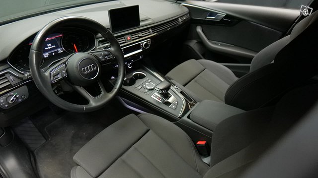 Audi A4 9