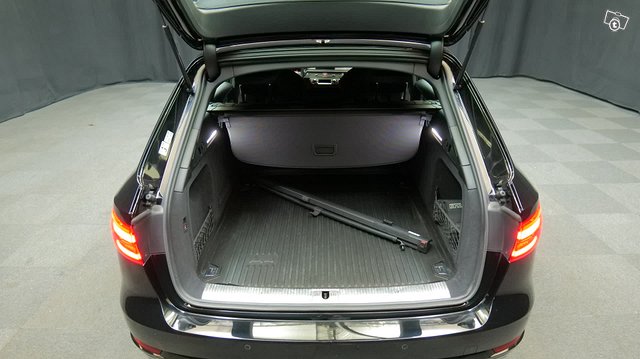 Audi A4 12