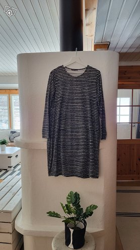 Marimekko Pikku räsymatto -mekko L, Vaatte...