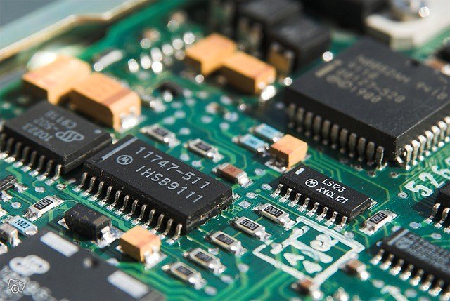 Työkoneiden/maatalouden elektroniikka huollot