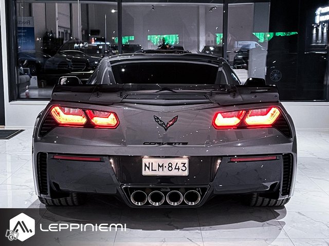 Chevrolet Corvette 10