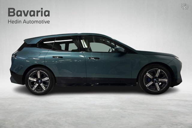 BMW IX 6