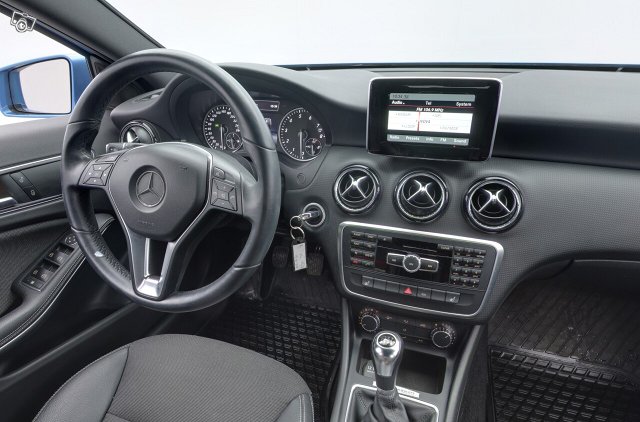 Mercedes-Benz A 9