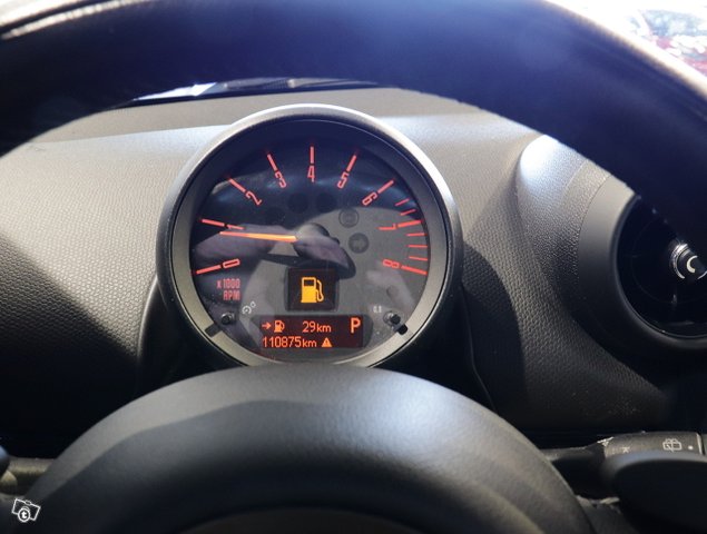 MINI Countryman 9