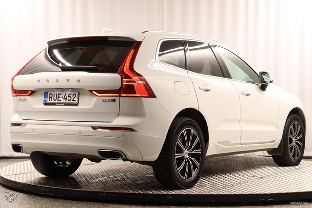 Volvo XC60 4