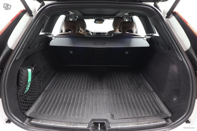Volvo XC60 7