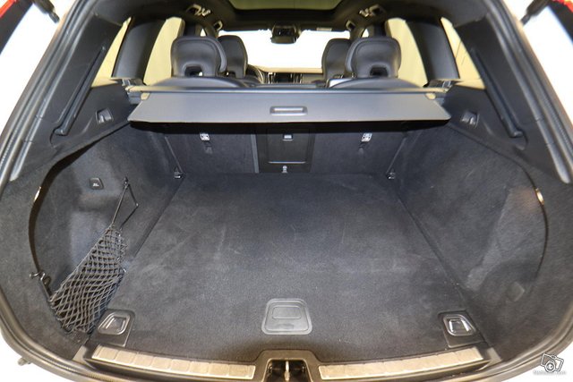 Volvo XC60 7