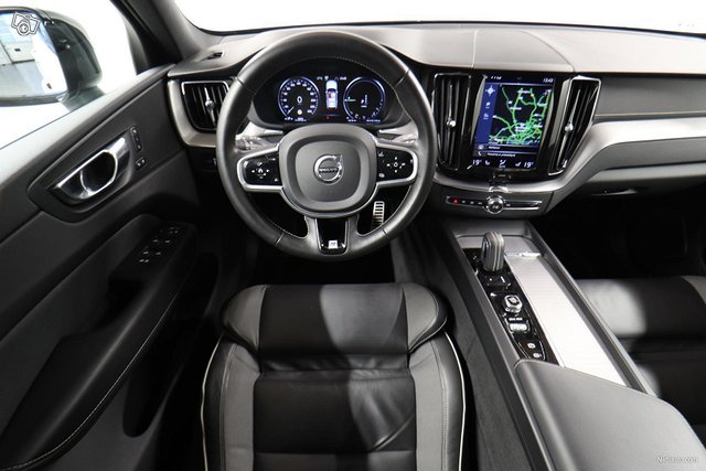 Volvo XC60 13