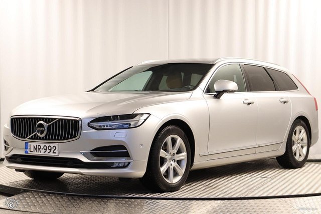 Volvo V90