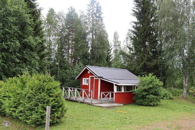 Mökki+sauna+ulko wc+varasto, Mökit ja loma...