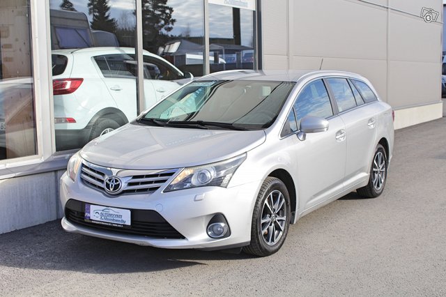 Toyota Avensis, kuva 1