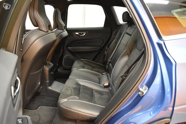Volvo XC60 17