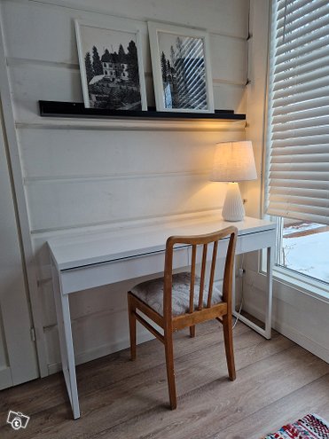 Ikea BESTÅ BURS työpöytä, Pöydä...