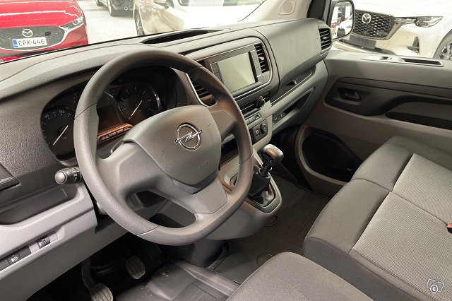 Opel Vivaro 8