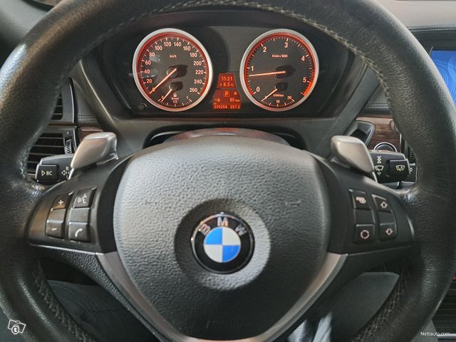 BMW X6 11