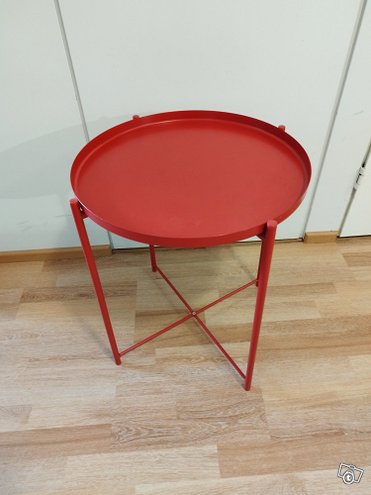 Ikea pyöreä pöytä, Pöydät ja tu...