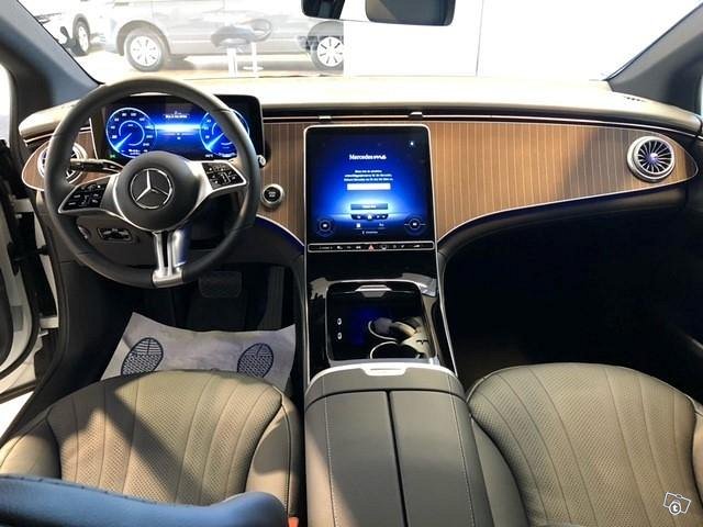 Mercedes-Benz EQE 6