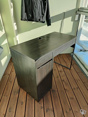 Ikea Micke Työpöytä, Pöydät ja ...