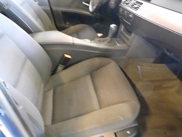 BMW 525 7