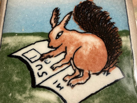 Orava lukemassa laatta, Sisustustavarat, Sisustus ja huonekalut, Vaasa, Tori.fi Orava lukemassa laatta, Sisustustavarat, Sisustus ja huonekalut, Vaasa, Tori.fi