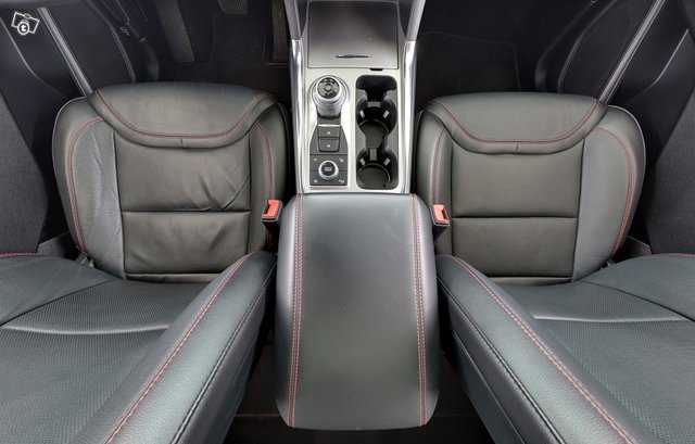 FORD Explorer 9