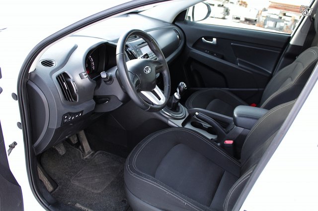 Kia Sportage 10
