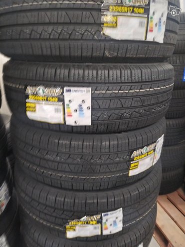 Uudet 235/65R17 kesrenkaat