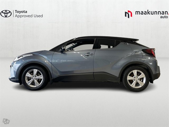 TOYOTA C-HR 2