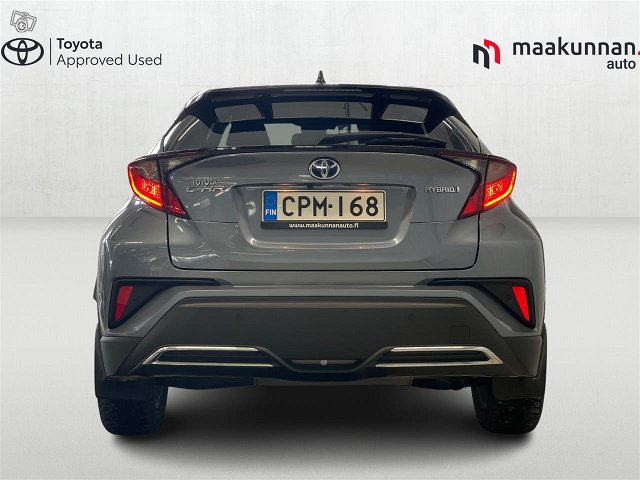 TOYOTA C-HR 4