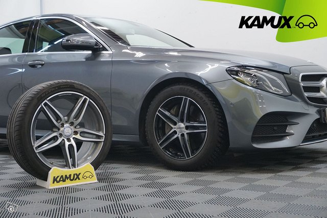 Mercedes-Benz E 16