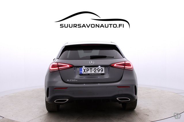 Mercedes-Benz A 4