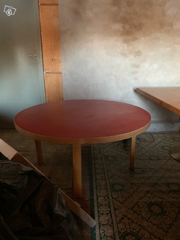 Vanha Artek pöytä, Pöydät ja tu...