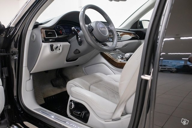 Audi A8 5