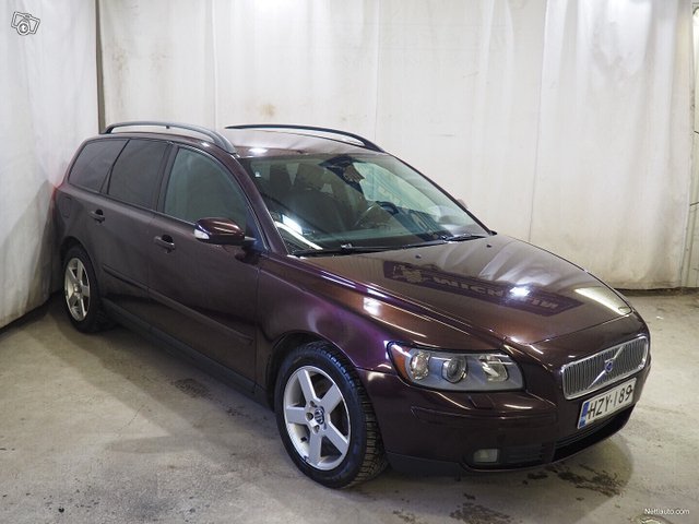 Volvo V50 1