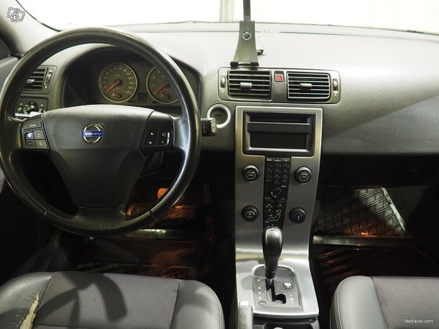 Volvo V50 10