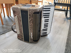 Hanuri, Pianot, urut ja koskettimet, Musiikki ja soittimet, Pedersören kunta, Tori.fi Hanuri, Pianot, urut ja koskettimet, Musiikki ja soittimet, Pedersören kunta, Tori.fi