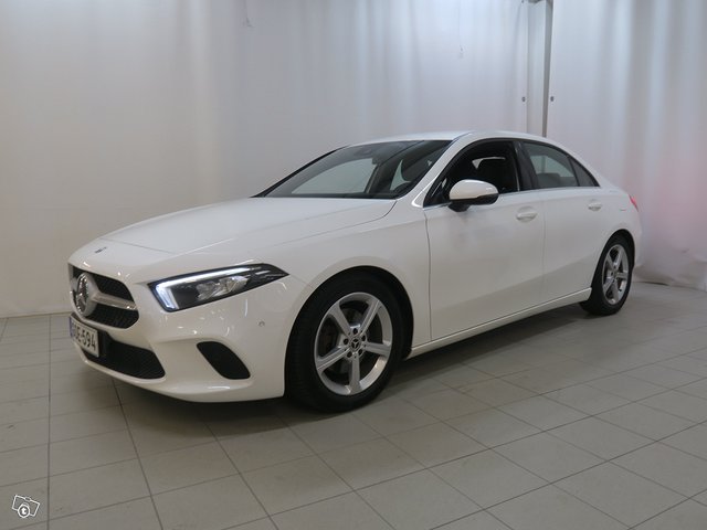 MERCEDES-BENZ A, kuva 1