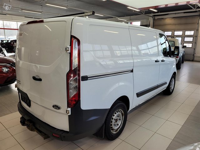 Ford Transit Custom 4